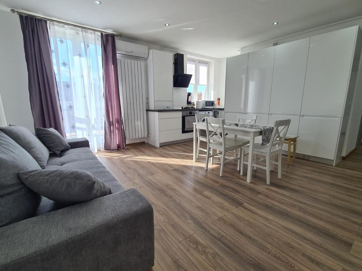 The Best Apartment Hunedoara Zewnętrze zdjęcie