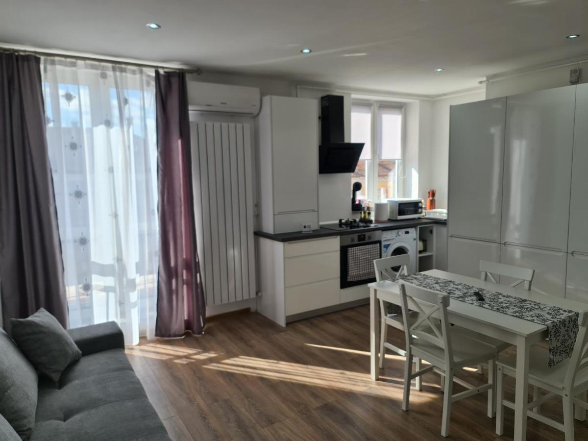 The Best Apartment Hunedoara Zewnętrze zdjęcie
